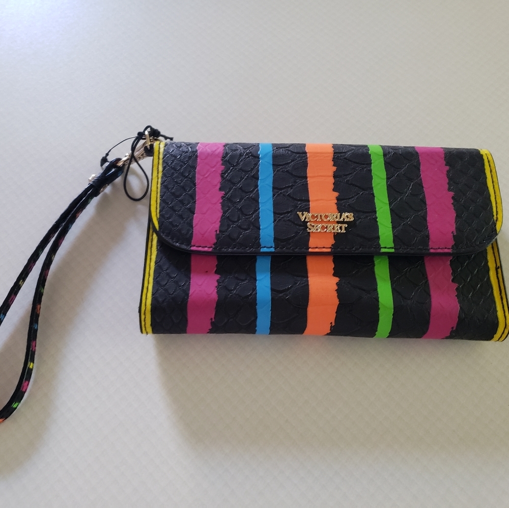 Brand New Victoria's Secret Striped Wristlet - Picture 1 of 6